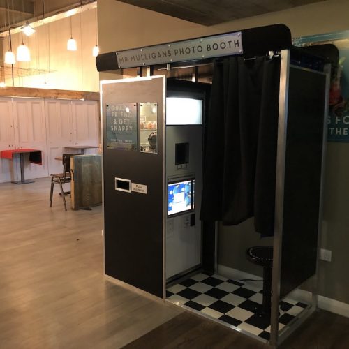 Buy a Photo Booth, What to Know | Main Image
